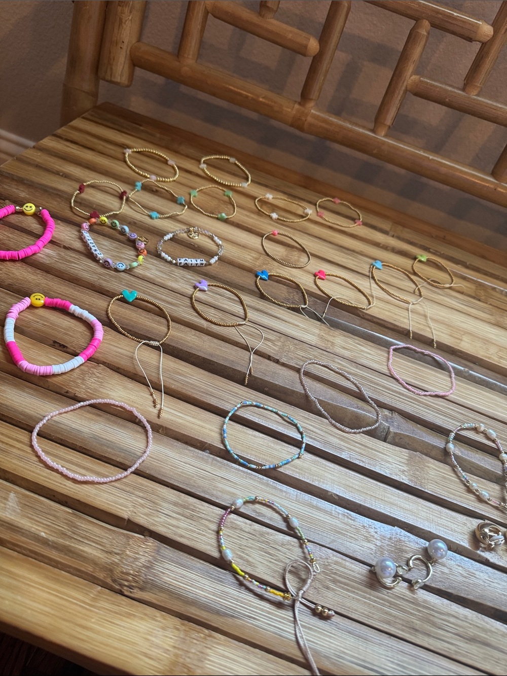 💎 Lot of 24 bracelets + 2 earrings SET Pink & Multicolor Beaded Bracelets Cross